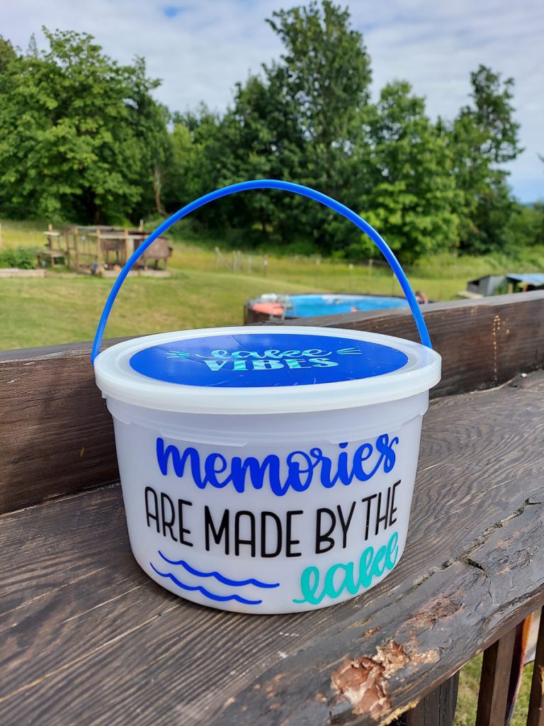 How To Make A Light Up Camp Bucket With Your Cricut 